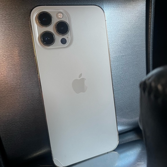 Apple 13 max pro 13 - Picture 4 of 8